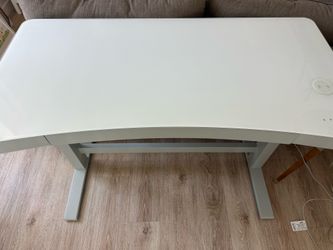Adjustable desk and ergo chair