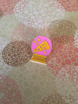 Pizza crystal ball enamel pin