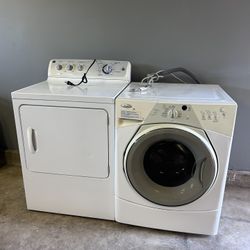 Whirlpool Front Load Washer & Dryer Set – Works Great
