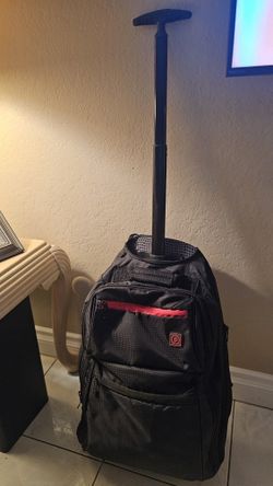 Roller Bag/backpack With Extended Venter  Handle.