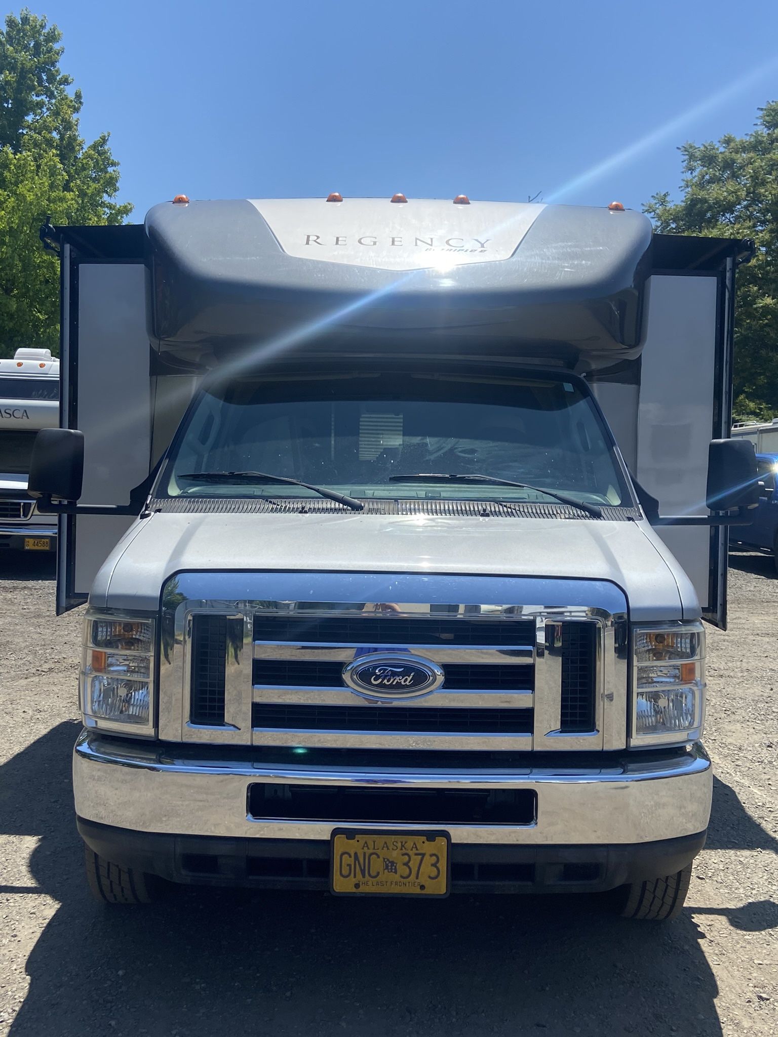 2011 Triple E Regency Grand Touring GT29T