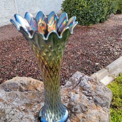 ANTIQUE NORTHWOOD AMETHYST DIAMOND POINT CARNIVAL GLASS VASE 11"