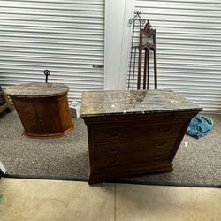 Set Of 2 Nightstands 