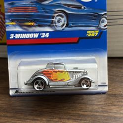 Hot Wheels - 1997 - 3 - Window 1934 - Collector #257 - Silver & Flames Paint -