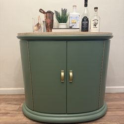 Bar Stand