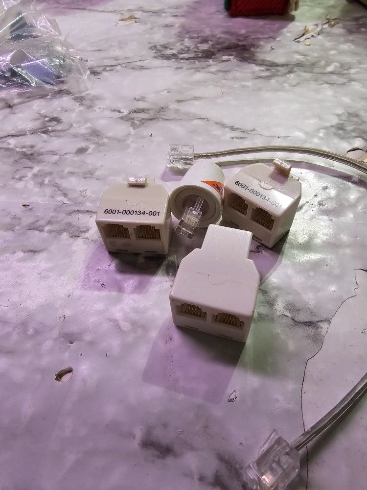 Vintage Old-school Phone Accessories L7.