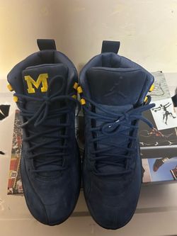 Jordan 12 Michigan size 10