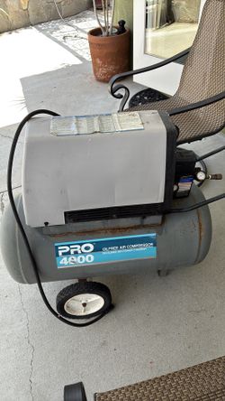 Devilbiss air compressor 30 gal tank $95 with air hose