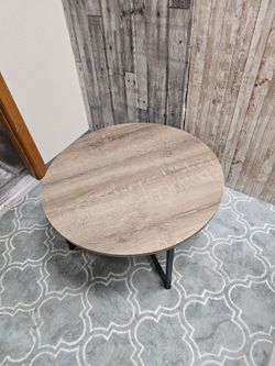 Round Coffee table
