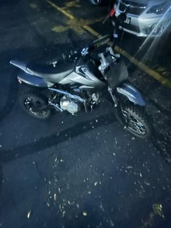 Pit bike