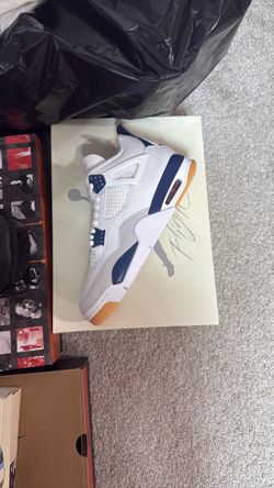 Sb Jordan 4 Retro Size 9.5