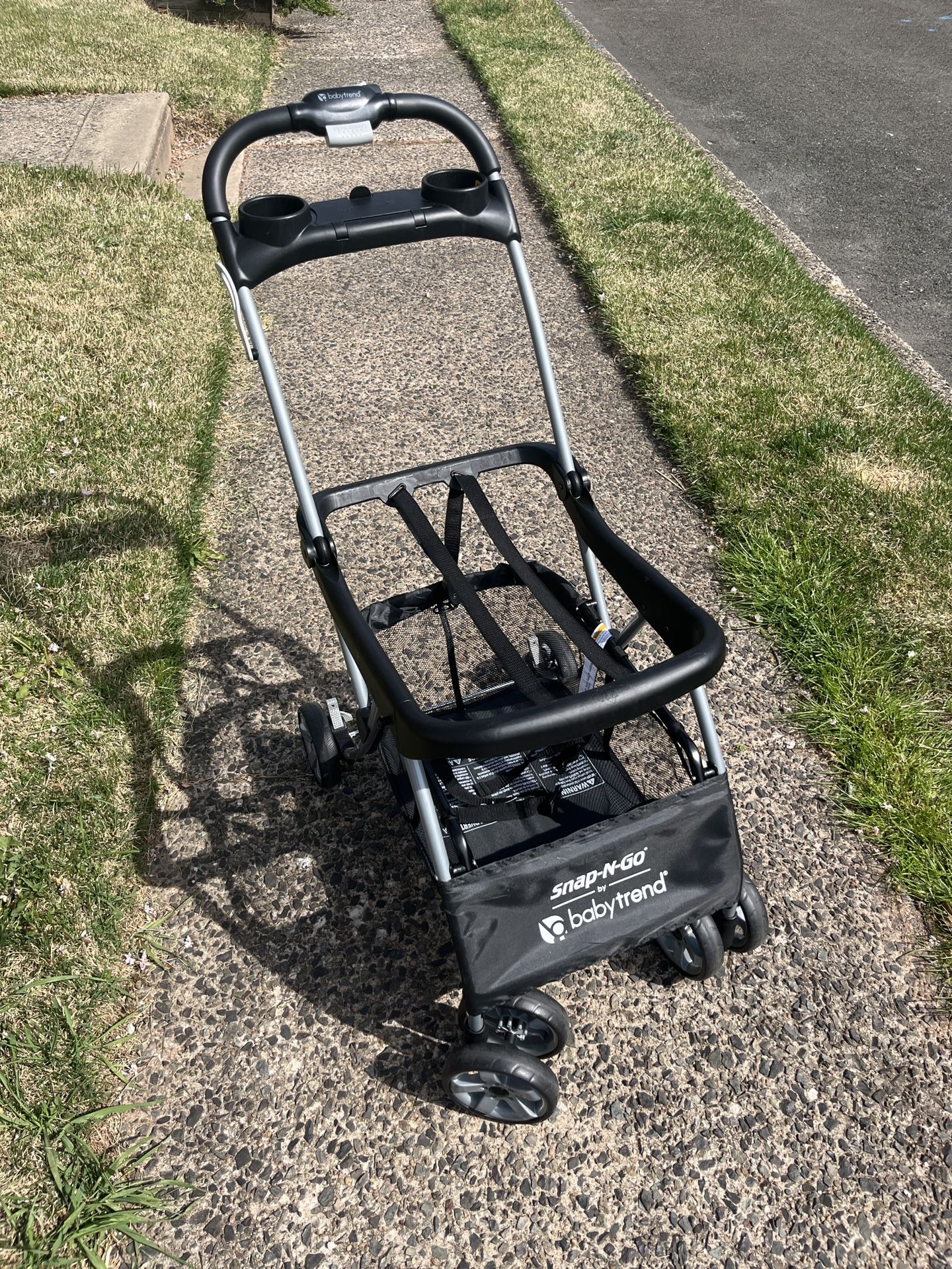 Baby Trend Snap N Go stroller For Car seat