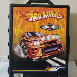 2005 HOT WHEELS  Tara 48 Car Storage Case 