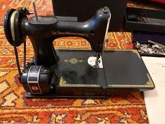 Vintage Singer Featherweight 221 Centennial, 1951