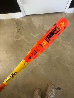 Easton Hype Fire USA baseball bat.  30 in. 19 oz.