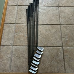 Golf Clubs, Wilson Left Hand
