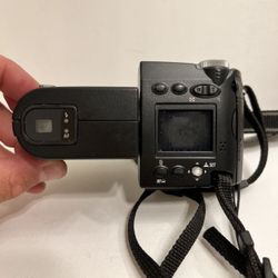 Used Nikon Coolpix 4500 -Used Very Good