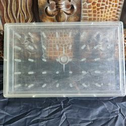 DRITZ PLASTIC THREAD HOLDER BOX 