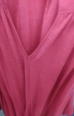 Vince Camuto amafli breeze red top Medium New w tags