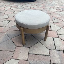 Stool / Ottoman