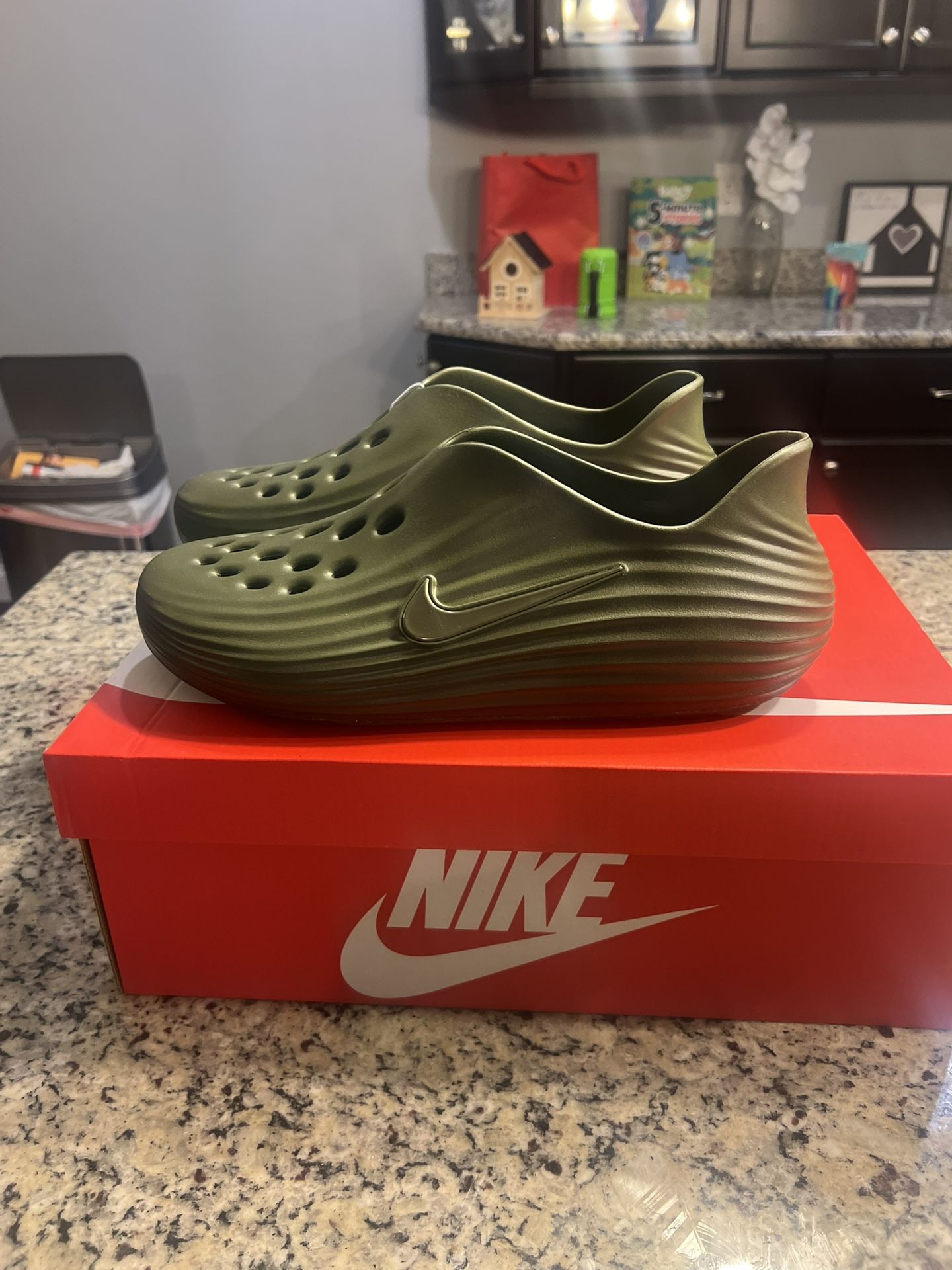 Size 13 Nike ReactX Rejuven8 Medium Olive SKU HV5060-201 Brand New