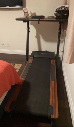 Nordictrack Treadmill with Stand up/Sit down desk!!