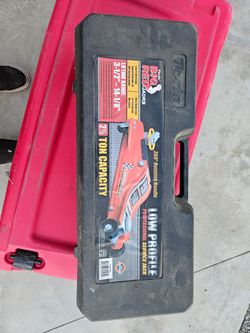 Torin 2 1/2 Ton Low Profile Trolley Jack, Model#T825010C