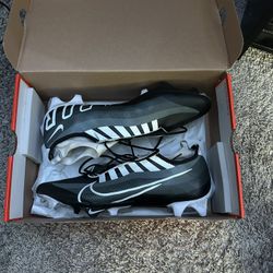 Black/Grey/White Nike cleats Size 12