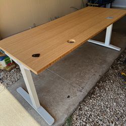 Summit Essential Adjustable Height Desk