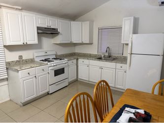 Efficiency Apartment 1-1