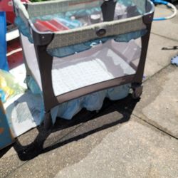 Graco Travel Lite Pack N Play