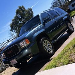 1999 GMC DENALI