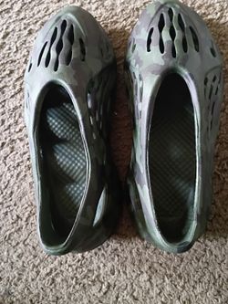 Men's size 10 ( unisex) soft foam runner pick up in Florence KY