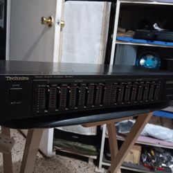 TECHNICS EQUALIZER. STEREO GRAPHC EQUALIZER MODEL SH-8017.  MUY BUENA CONDICION