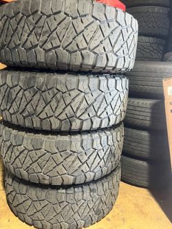 Lt 315/70/17 Nitto