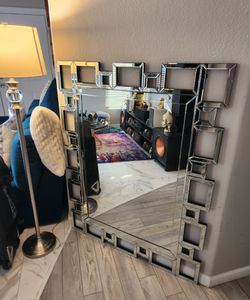 Mirrors / Lamps X 3