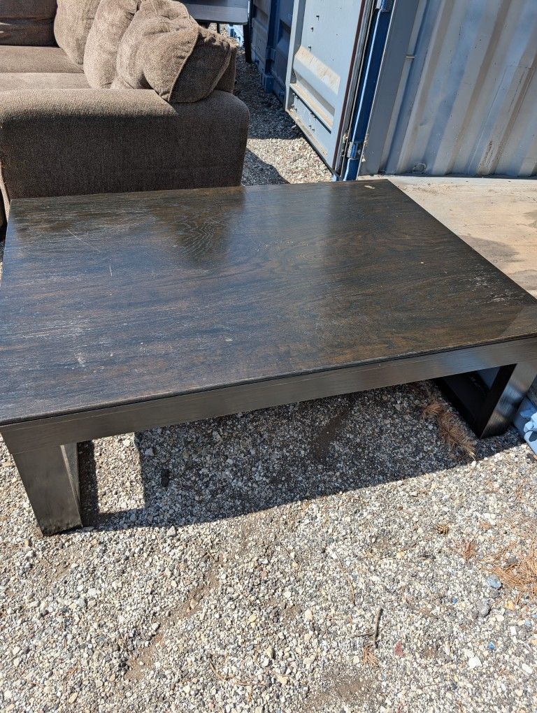 Wooden Coffee Table 