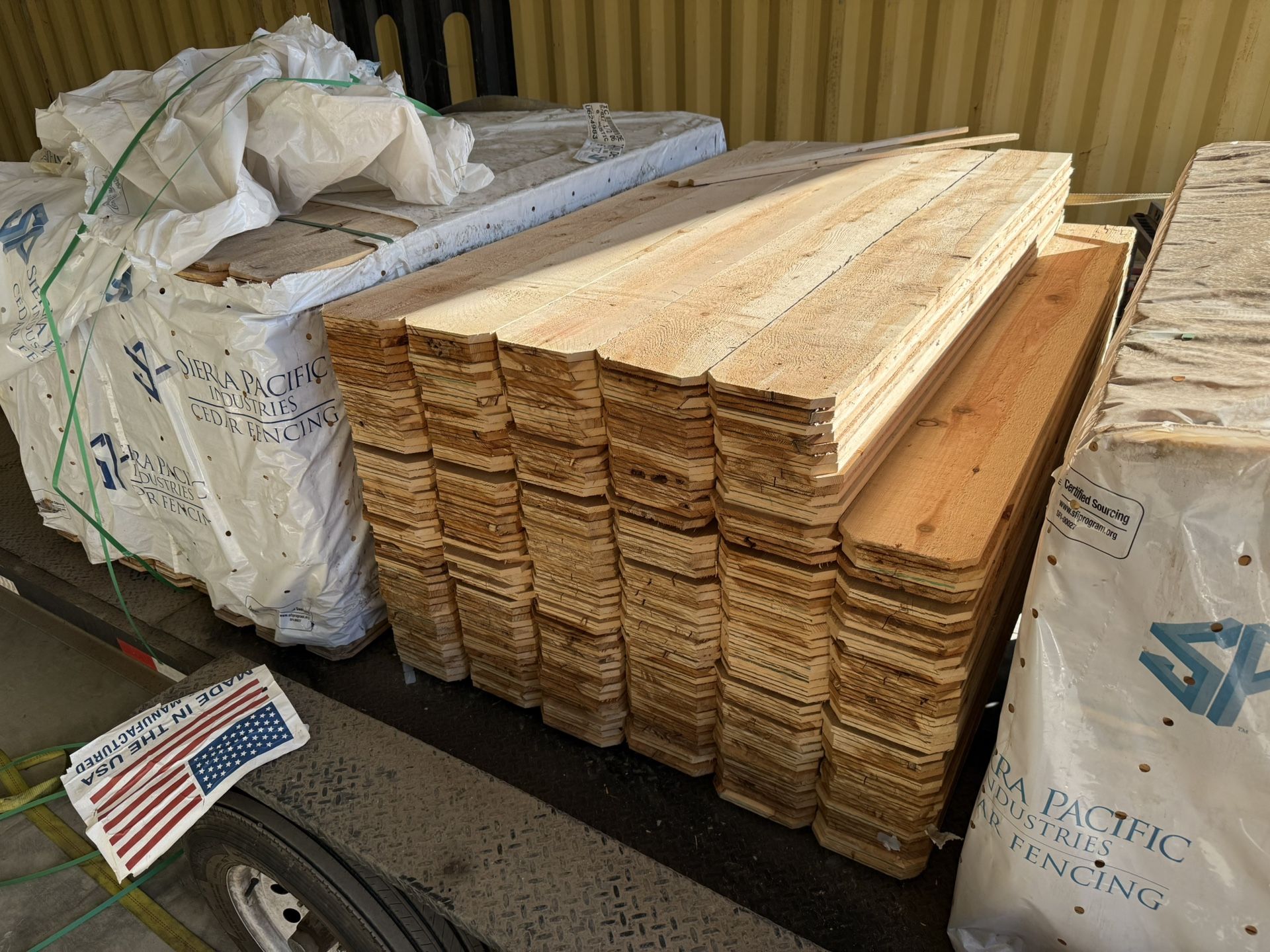 NEW WOOD FOR FENCE / MADERA NUEVA PARA CERCOS