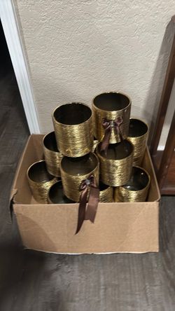 Short flower vase