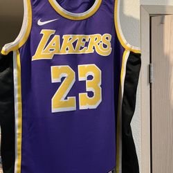 Nike Lebron Jersey - Size L