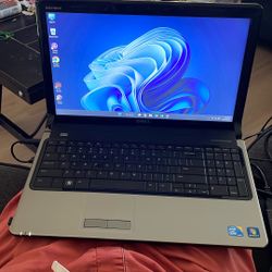 Dell Inspiron 1564 Laptop