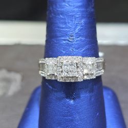 10kt WG Diamond Ring. (C-5) SIZE 9.5 ASK FOR RYAN. #10(contact info removed)