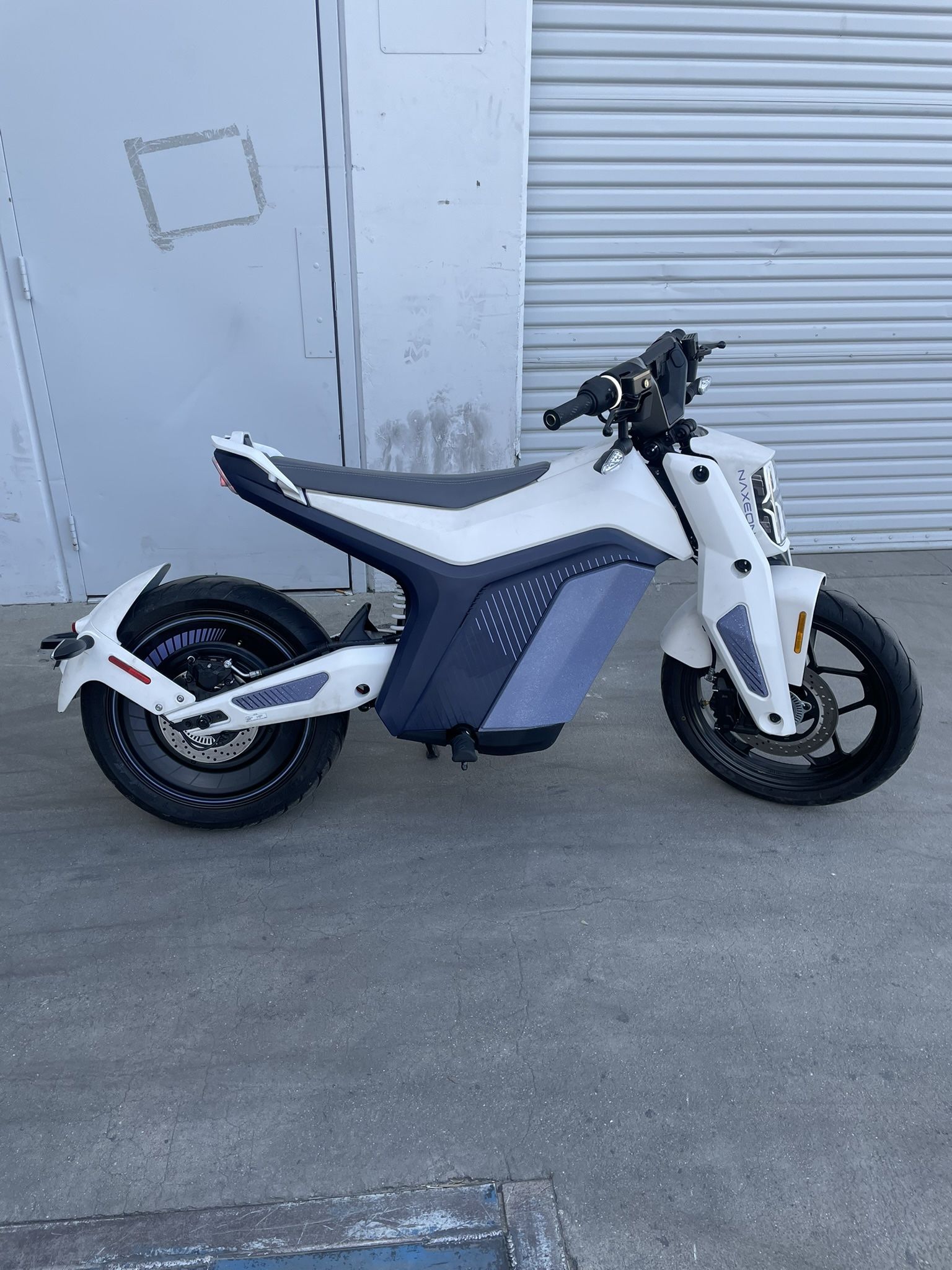 Demo Naxeon Iam Pro E Motorcycle On Sale Was 6,999 Now $4,999 At Turbopowersports