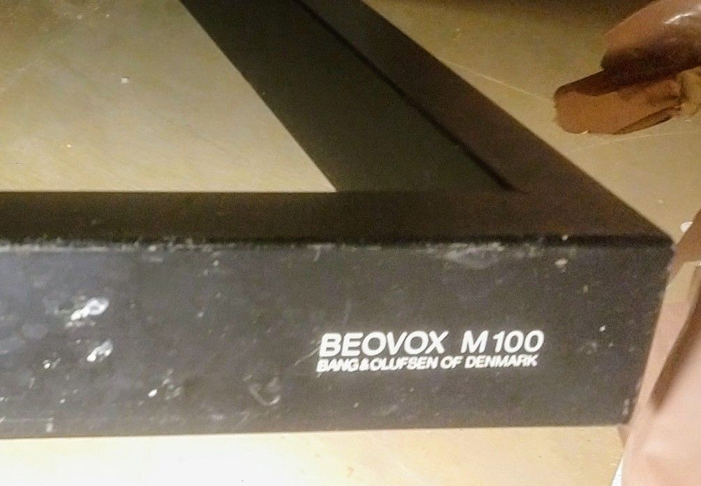 B&O Beovox Pair M100 Speaker Stands In Seattle