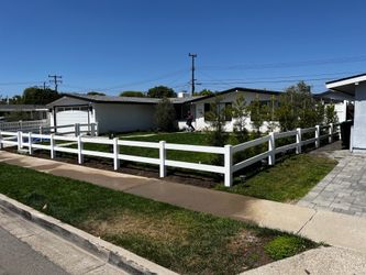 Vinyl fencing