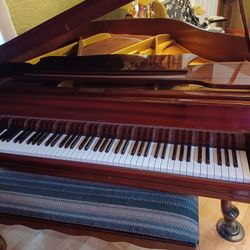 Grand Piano 