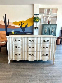 Tan Dresser / French 9 Drawer