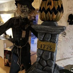 Halloween Scarecrow Animatronic 