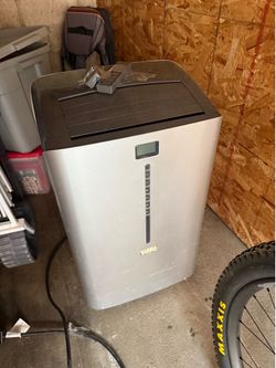 Air conditioner portable 12,000 BTU