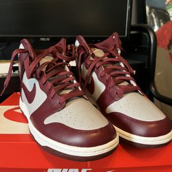 Nike Dunk Hi Retro ‘Dark Beetroot’